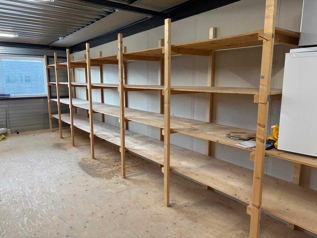 Houten magazijnstelling, Ophalen, Gebruikt