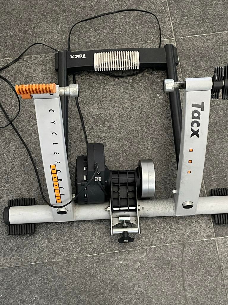 Tacx Cycle Force Race fietstrainer, Sport en Fitness, Fitnessmaterialen, Ophalen of Verzenden, Gebruikt, Benen, Overige typen