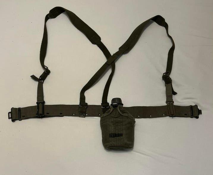 KL bokkentuig koude oorlog met veldfles en cup, Ophalen of Verzenden, Landmacht, Nederland, Overige typen