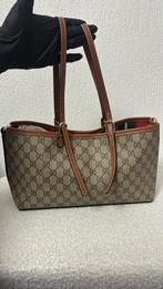 Tasje, Sieraden, Tassen en Uiterlijk, Tassen | Schoudertassen, Ophalen of Verzenden, Nieuw, Beige