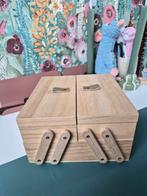 Houten naaidoosje Paulownia 18x18x10cm, Ophalen of Verzenden, Zo goed als nieuw, Overige typen