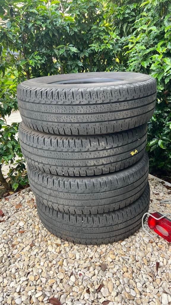 Michelin Agilis Zomerbanden 225/75R16CP (2018/2019), Ophalen, Gebruikt