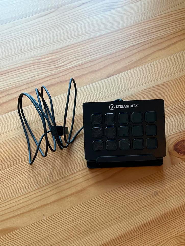 Elgato Stream Deck - Programmeerbaar Bedieningspaneel, Computers en Software, Overige Computers en Software, Zo goed als nieuw