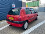 Renault Clio 1.2 NIEUW APK • TREKHAAK • NAP • MEENEEMPRIJS.., Auto's, Renault, Voorwielaandrijving, 31 €/maand, 4 cilinders, 58 pk