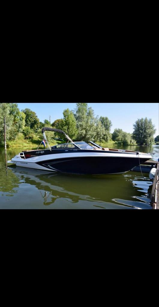 Glastron GT 245 - Luxe en snelle sportboot (2017), Watersport en Boten, Speedboten, Gebruikt, 6 meter of meer, Benzine, 200 pk of meer