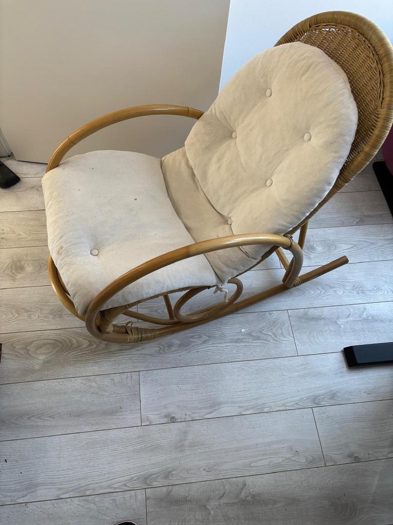 Rotan schommelstoel met kussen, Ophalen, Gebruikt, Overige kleuren, Riet of Rotan