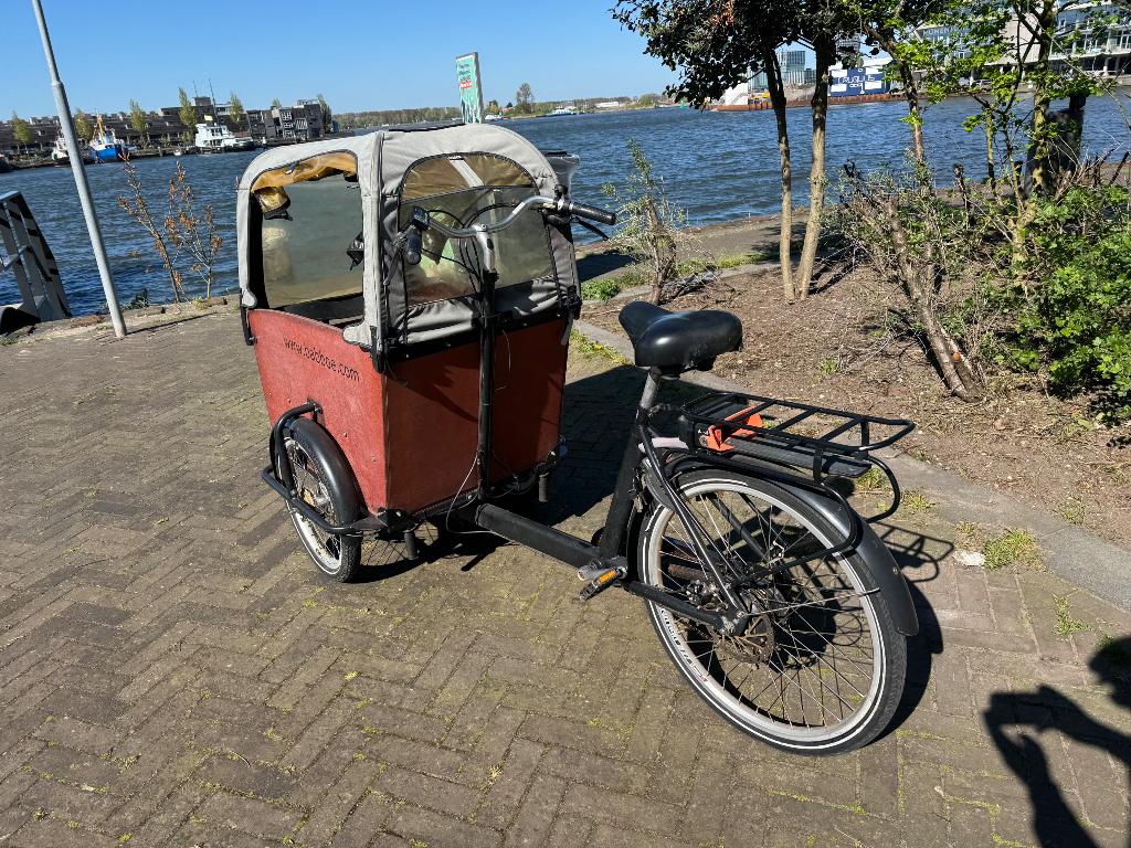 Babboe elektrische bakfiets big, Ophalen, 4 kinderen of meer, Gebruikt, Huif