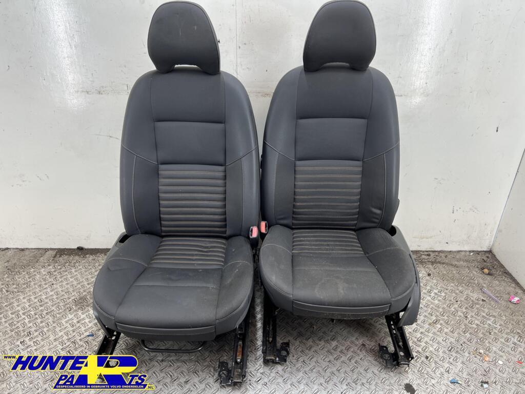 Stoelenset V zwart stof Volvo V50/S40 ('04-'12), Auto-onderdelen, Interieur en Bekleding, Gebruikt, Ophalen of Verzenden, Volvo