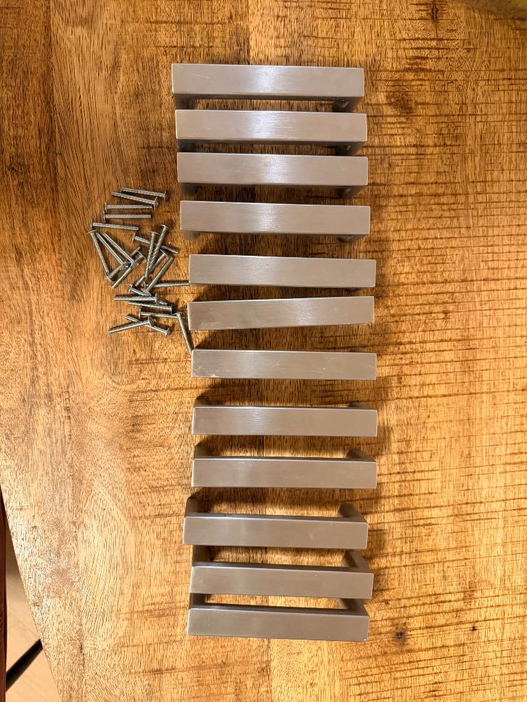 12 strakke keukengrepen Boormaat 128mm, Ophalen, Minder dan 50 cm, Zo goed als nieuw, Minder dan 100 cm