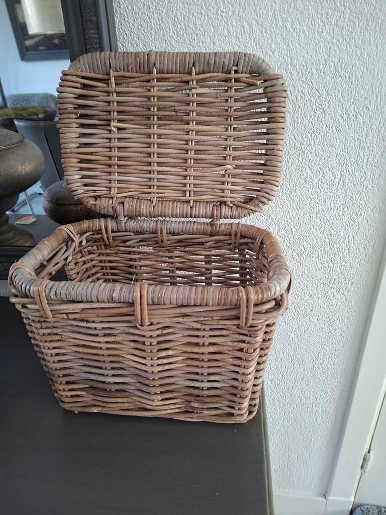Rieten mand met deksel, Ophalen, Rechthoekig, Riet