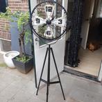 Industrial klok, Ophalen, Zo goed als nieuw, Analoog, Staande klok