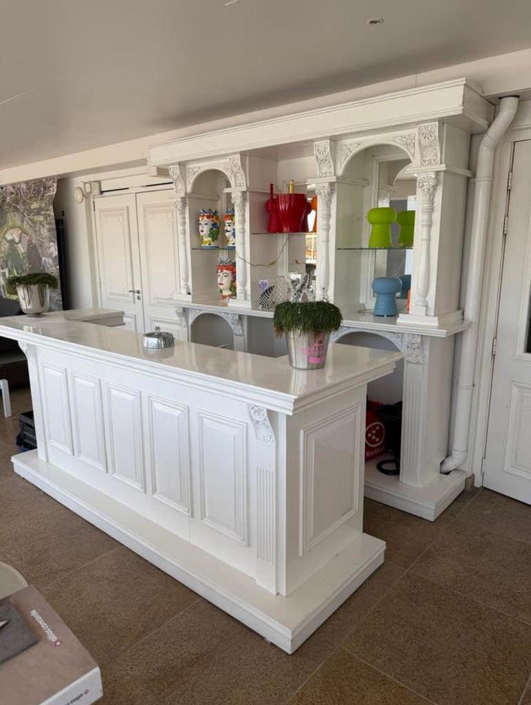 Prachtige houten bar met achterkast en lekblad met spoelbak, Ophalen, Zo goed als nieuw