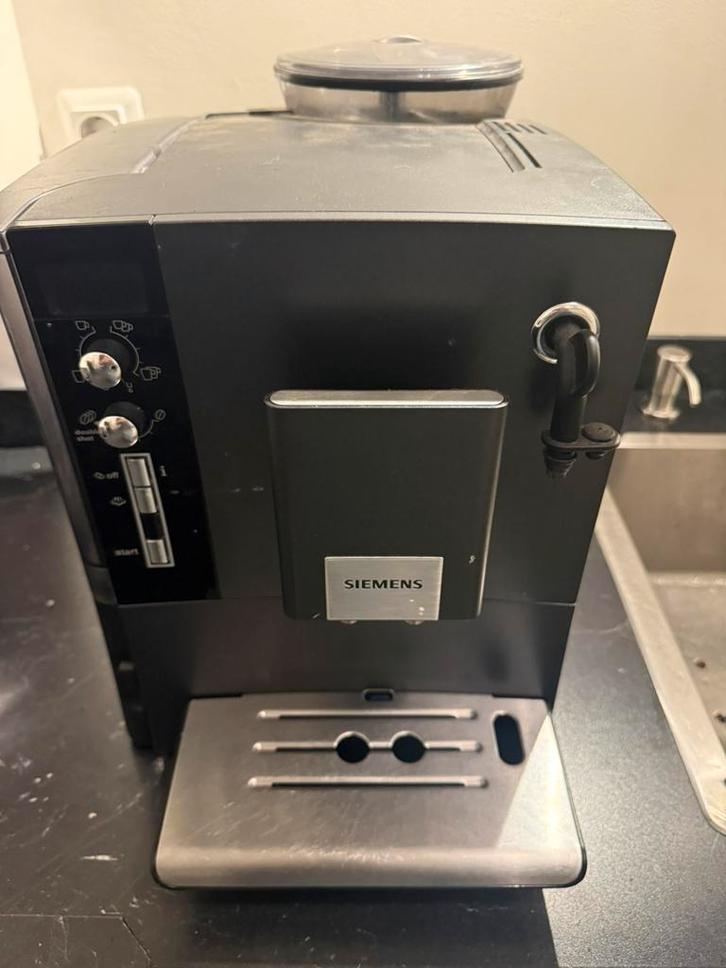 2X Koffiemachine Defect, Witgoed en Apparatuur, Koffiezetapparaten, Zo goed als nieuw, Gemalen koffie, Koffiebonen, Koffiemachine