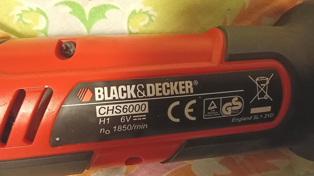 Black & Decker accu zaag, Minder dan 30 mm, Gebruikt, Ophalen of Verzenden, Black & Decker