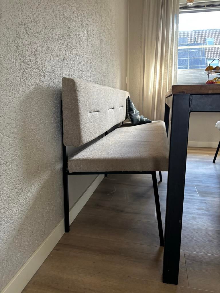 Bodilson eetkamerbank 195 cm beige stof, zwart, Huis en Inrichting, Stoelen, Ophalen, Overige kleuren, Drie, Zo goed als nieuw