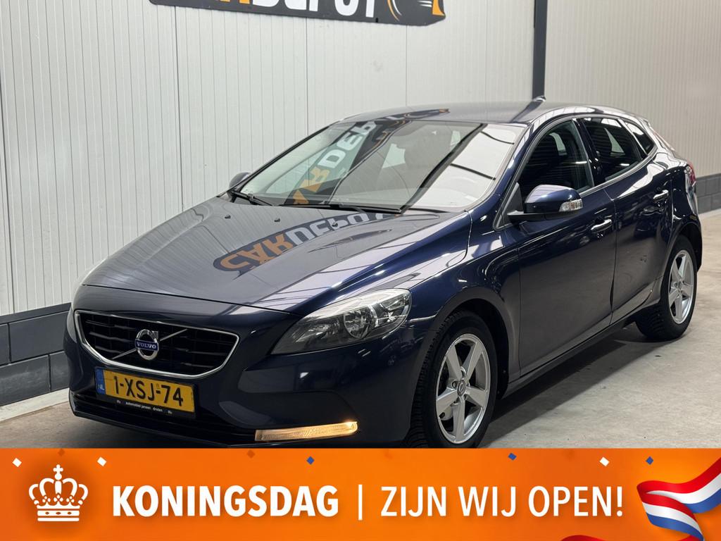 Volvo V40 1.6 D2 Kinetic Business, Auto's, Voorwielaandrijving, Euro 5, Stof, Gebruikt