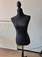 Zwart paspop decoratie, Ophalen