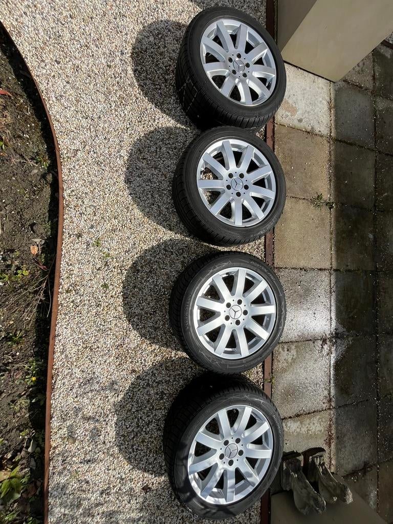 Mercedes E 200-500 (S/W 211) 17 inch velgen + banden, Auto-onderdelen, Banden en Velgen, Ophalen, Banden en Velgen, 17 inch, Winterbanden