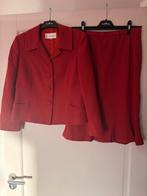 Vintage supermooi Rood Mantelpak - Handmade in Engeland, Maat 38/40 (M), Kostuum of Pak, Ophalen of Verzenden, Zo goed als nieuw