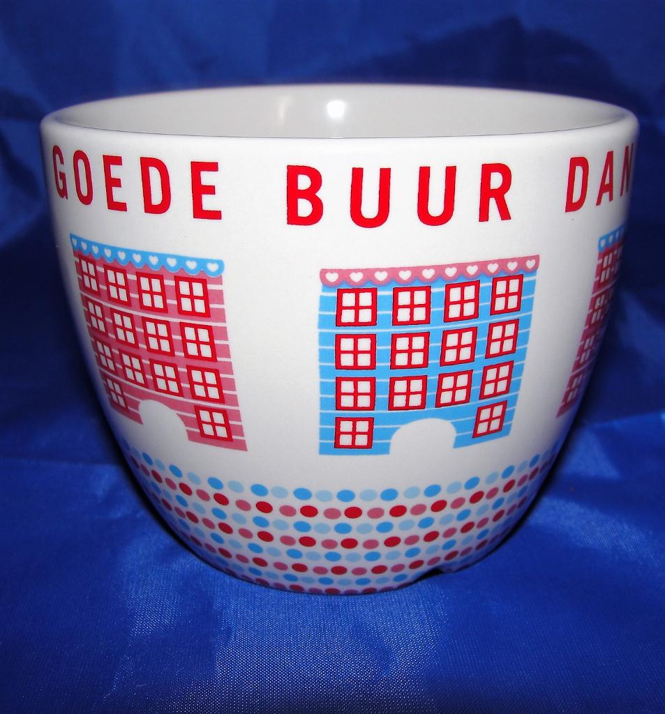 D-E burendag kom Beter een goede buur dan een verre vriend, Ophalen of Verzenden, Zo goed als nieuw, Overige stijlen, Kop(pen) en/of Schotel(s)