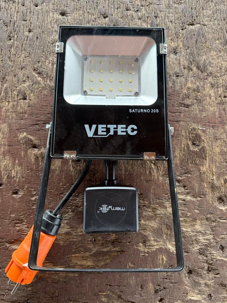 Vetec Saturno bouwlamp LED met Sensor, Doe-het-zelf en Verbouw, Bouwverlichting, Ophalen of Verzenden, Zo goed als nieuw, Minder dan 50 watt