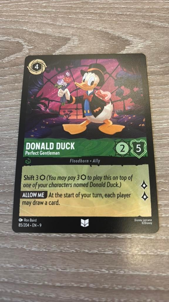 Disney Lorcana Donald Duck gentleman 85-204 9FAB nonfoil, Ophalen of Verzenden, Zo goed als nieuw, Losse kaart