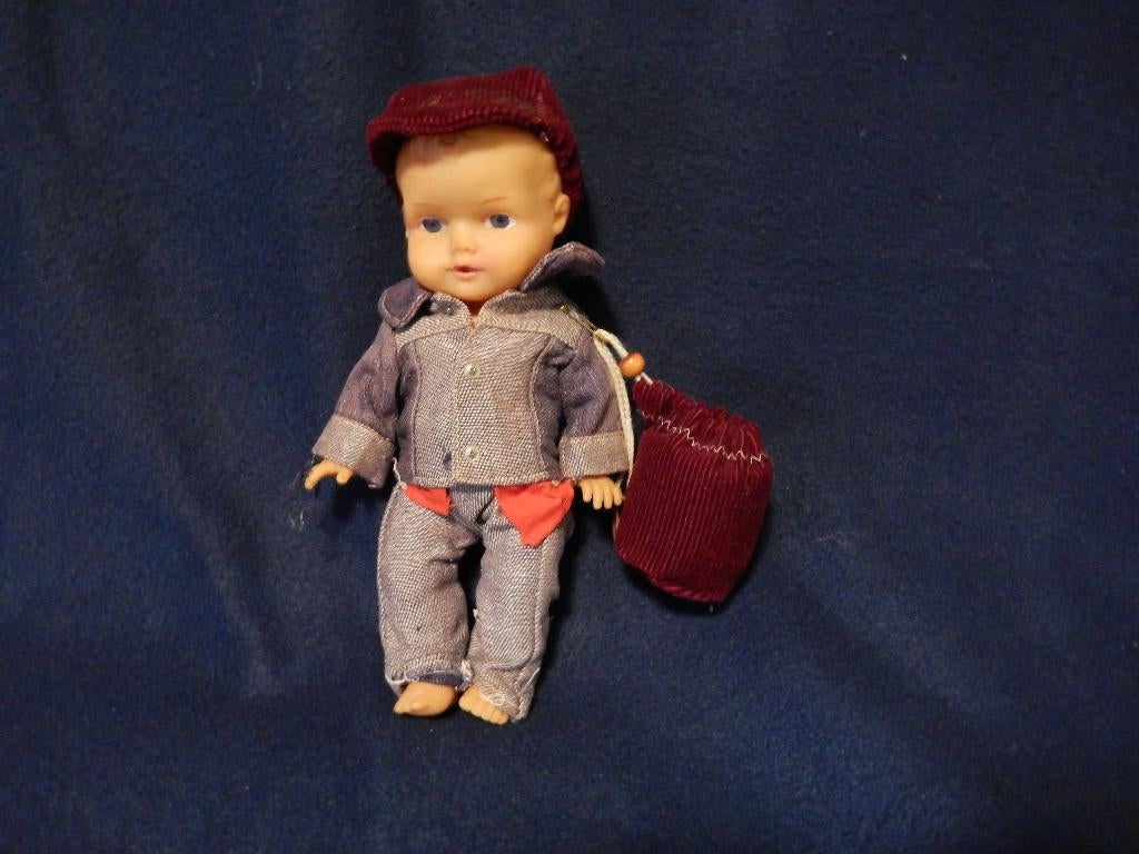 kinderpopje,   de jaren 60–70., Ophalen of Verzenden, Gebruikt