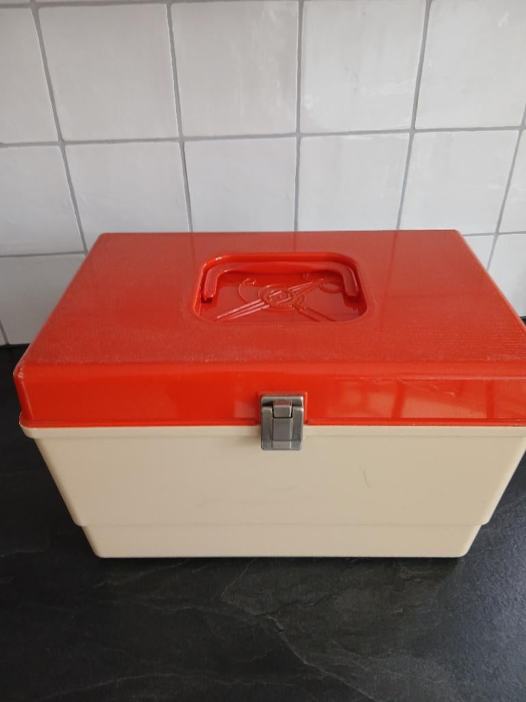 Vintage naaikistje jaren 60/70 in nieuw staat., Ophalen of Verzenden, Zo goed als nieuw, Toebehoren, Overige merken
