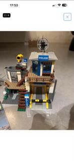 Lego City 60174 Bergpolitiebureau met figuren en accessoires, Ophalen of Verzenden, Gebruikt, Lego