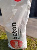 Snel beton, ruim een halve zak, Ophalen, Tuinaarde