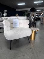 Richmond Interiors Fauteuil Amelia - Wit Bouclé, Huis en Inrichting, Ophalen, Zo goed als nieuw, Stof, 75 tot 100 cm