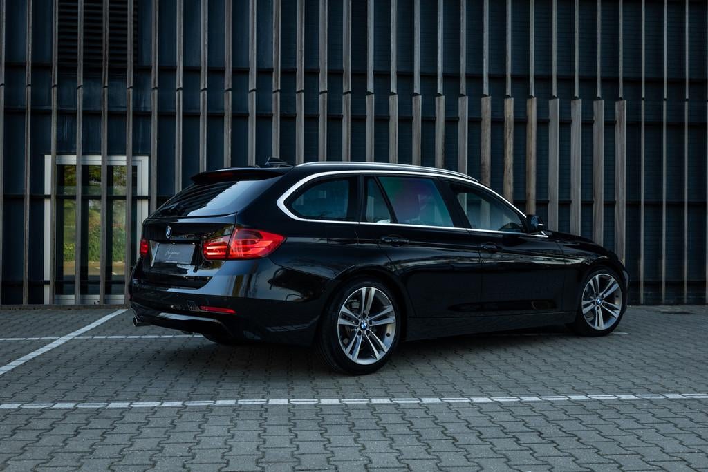 BMW 3-serie Touring 320d High Executive AUT-8 (163pk) XENON, Automaat, Zwart, 4 cilinders, Origineel Nederlands