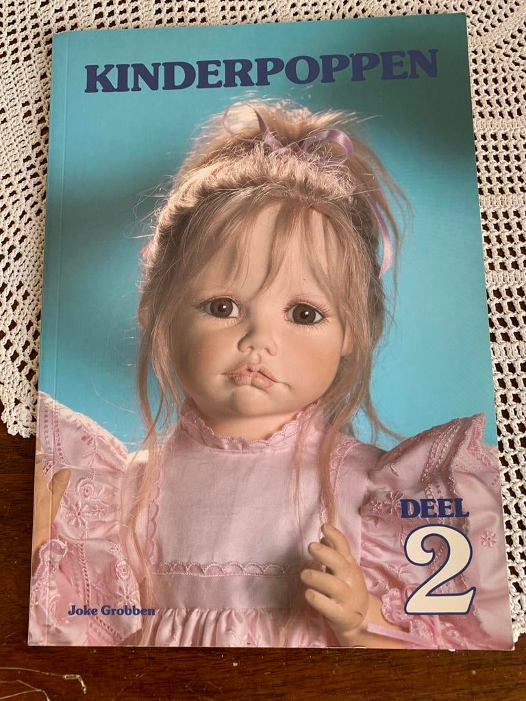 Joke Grobben Kinderpoppen en patroon Deel 2, Ophalen of Verzenden, Zo goed als nieuw, Vrouw, Overige merken