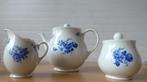 Apart model MOSA Thee Servies met Blauwe Rozen 5 bruggen, Ophalen of Verzenden