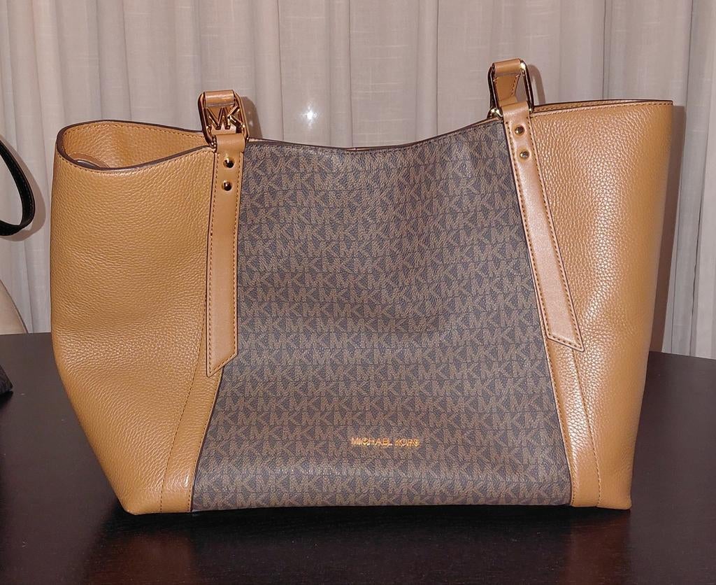 Michael Kors Shopper - Bruin/Beige met MK-patroon, Sieraden, Tassen en Uiterlijk, Tassen | Damestassen, Ophalen of Verzenden, Zo goed als nieuw