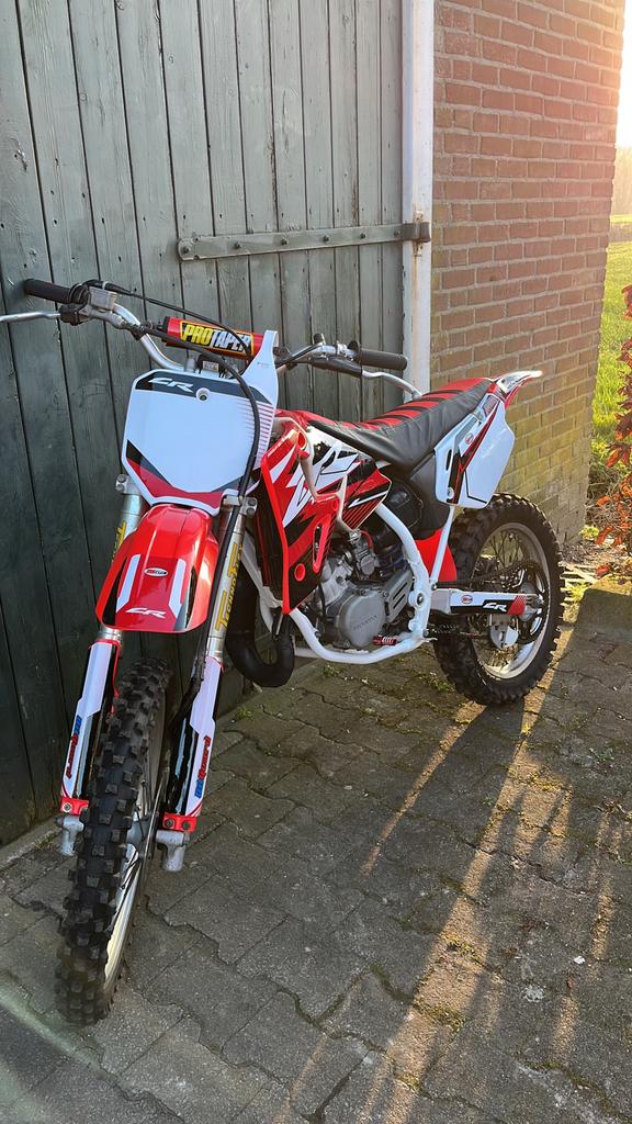 Zeer nette honda cr80, Fietsen en Brommers, Brommers | Crossbrommers, Ophalen of Verzenden, Zo goed als nieuw, Yamaha
