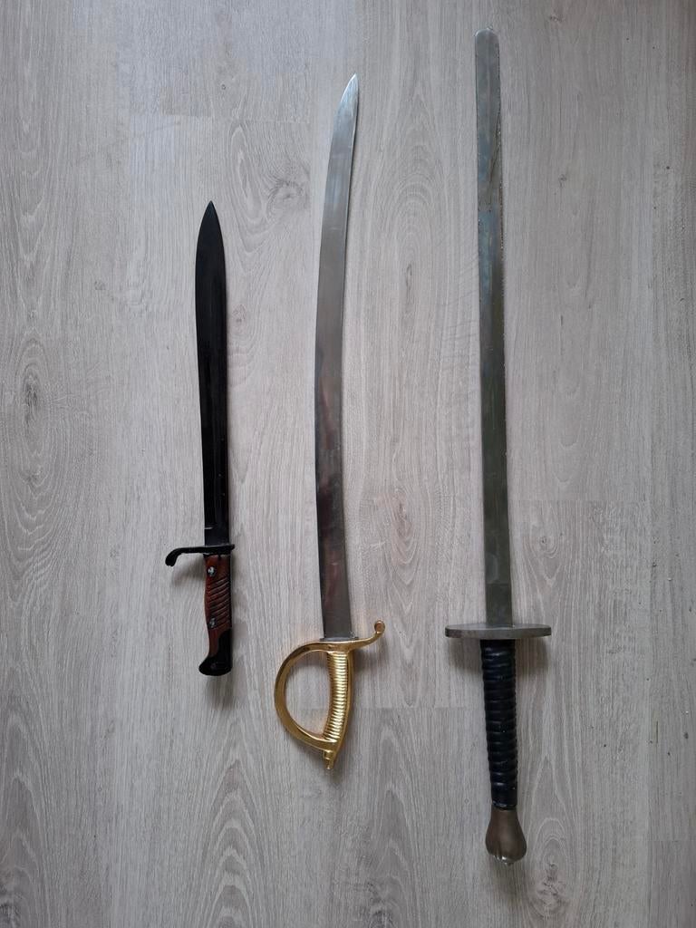 Zwaard, bajonet, sabel, briquet, Verzenden