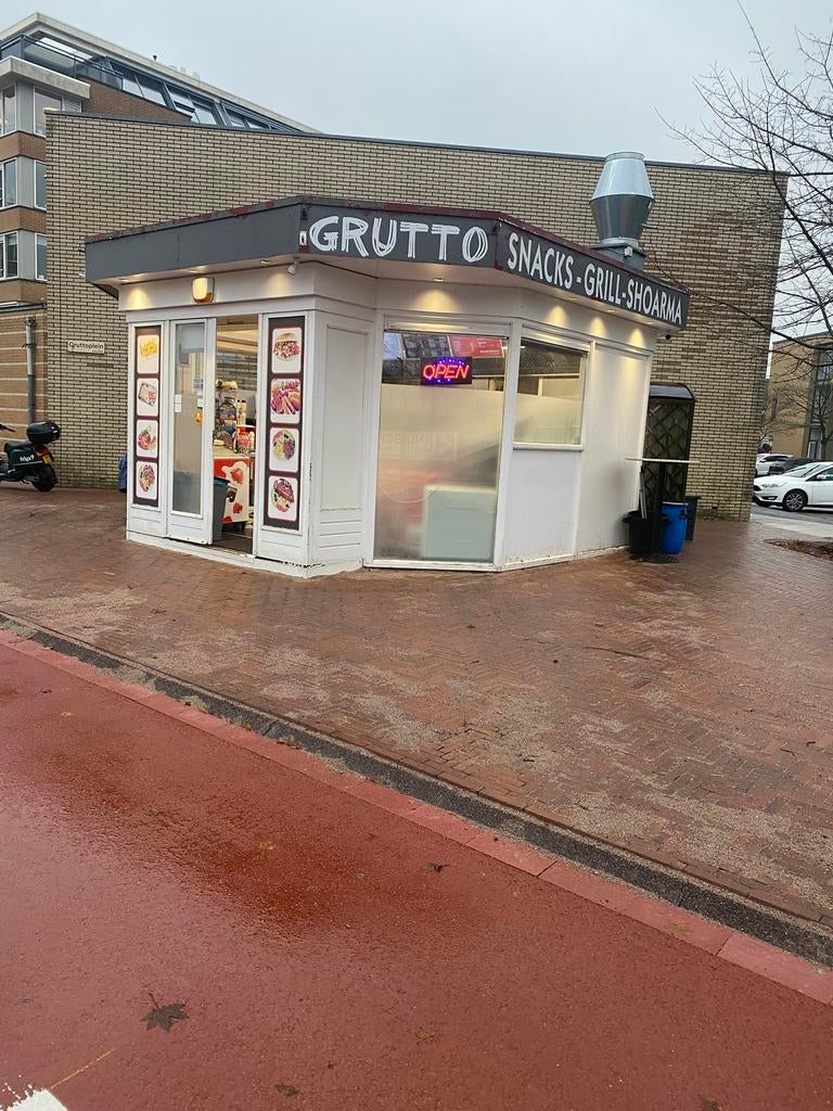 Snackbar overname met terras in Diemen noord