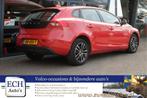 Volvo V40 2.0 D2 120 pk Nordic+, Navi, Stoelverwarming, Voorwielaandrijving, Gebruikt, 4 cilinders, Leder en Stof