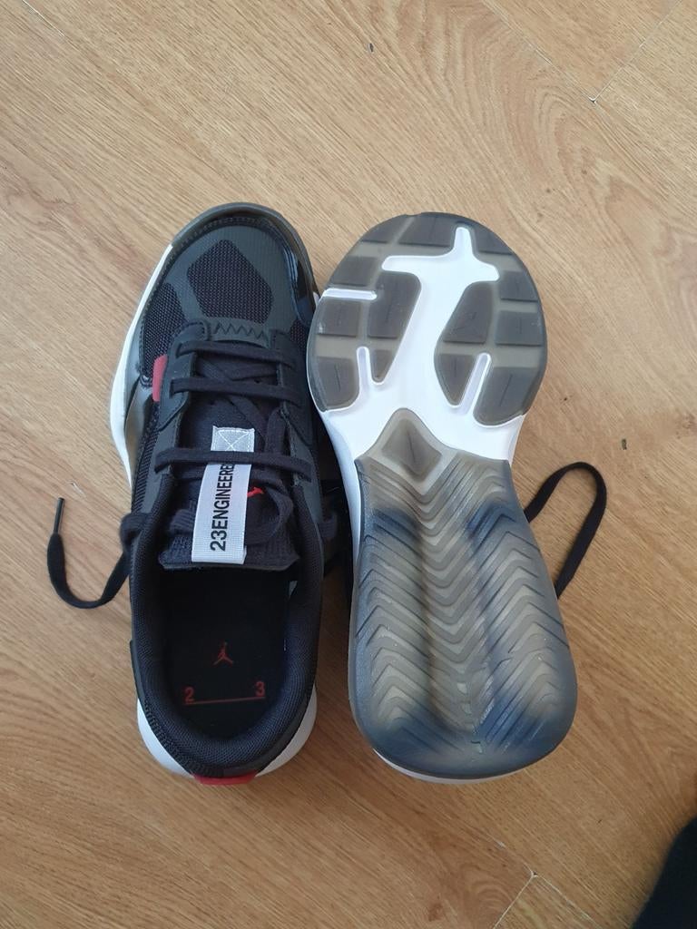 Jordan Air 200E maat 44 (nieuw), Kleding | Heren, Schoenen, Zwart, Nieuw, Ophalen of Verzenden, Jordan