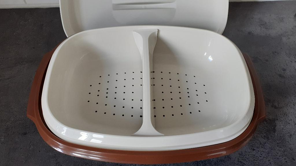 Tupperware. Serveerwonder. Beige/Bruin., Huis en Inrichting, Keuken | Tupperware, Ophalen of Verzenden, Zo goed als nieuw, Bruin