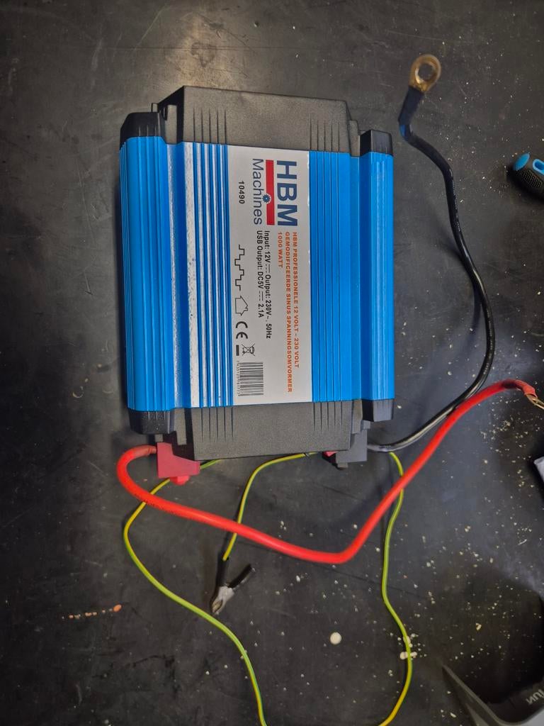 HBM 1000 Watt Omvormer incl. kabels - Zo goed als nieuw, Ophalen of Verzenden