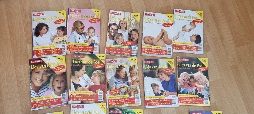 16 romantische boekjes, Lidy van de Poel, Boeken, Romans, Ophalen of Verzenden