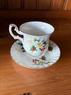 Royal Albert Poinsettia Kop en Schotel - Kerstservies, Huis en Inrichting, Ophalen of Verzenden, Zo goed als nieuw, Overige stijlen