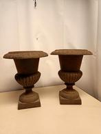 2 gietijzeren tuinvazen, Tuin en Terras, Ophalen