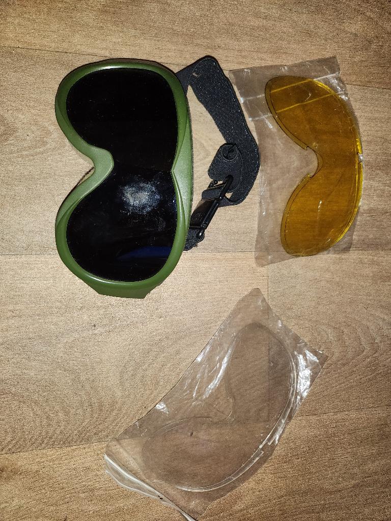 Stofbril Tankbril Beschermbril Airsoft Luchtmobiel, Verzamelen, Ophalen of Verzenden, Landmacht, Nederland, Embleem of Badge