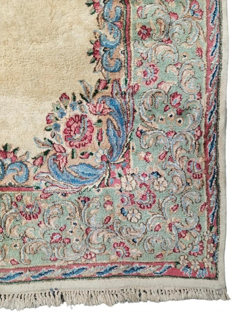 Handgeknoopt Perzisch wol Kirman tapijt medallion 205x315cm, Crème, Gebruikt, Klassiek, Vintage, Perzisch, Onbekend