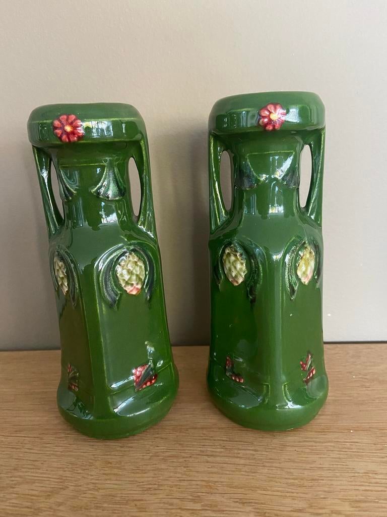 Twee antieke vaasjes Malolica Art, Ophalen of Verzenden, Zo goed als nieuw