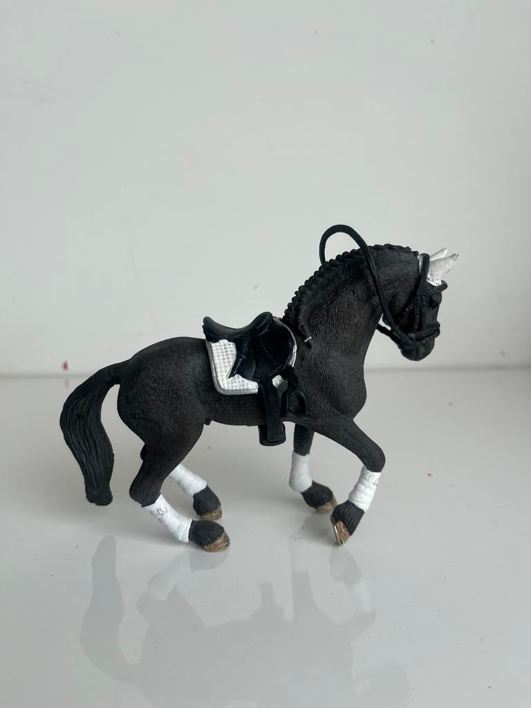 Schleich paardje + tuig, Ophalen of Verzenden, Zo goed als nieuw, Paard, Beeldje of Figuurtje