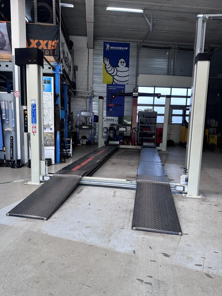 Consul 4 kolommer / 4 koloms hefbrug 7000KG APK Uitlijn 2022, Auto diversen, Niet ingevuld, Niet ingevuld, Ophalen of Verzenden